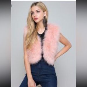 NWT Bebe blush pink cropped faux fur vest